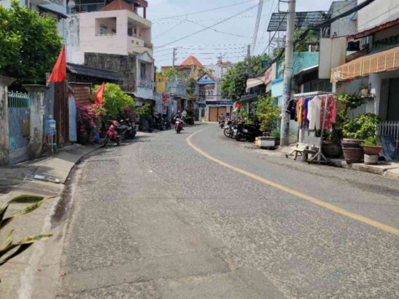 -d2701-mat-tien-kinh-doanh-sat-co-opmart-phan-van-hon-123m2-gia-7-x-ty