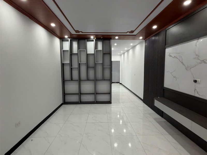 cho-thue-nha-nguyen-can-huu-hoa-50m2-co-gac-xep-kinh-doanh-4-5tr-t