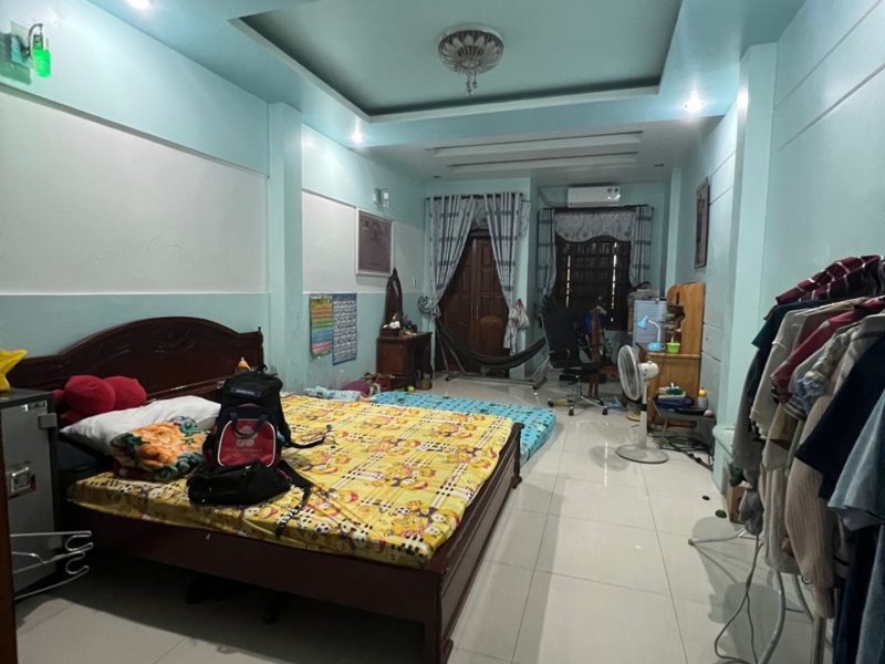 ban-nha-hem-8m-thong-kenh-tan-hoa-tan-phu-80m2-4-tang-dong-tien-300tr-nam