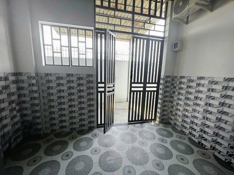 nha-pho-doi-dien-van-phuc-city-62m2-chi-nhinh-5-ty-khu-vuc-co-nhieu-chung