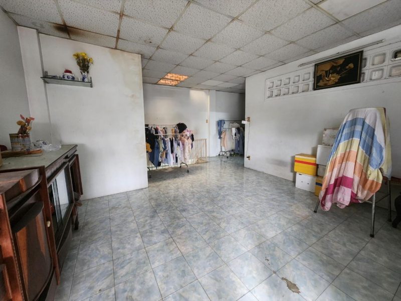 -t2715-hiem-nha-1-nguyen-thuong-hien-sat-dh-tai-chinh-2-72m2-ngang-6-5m-