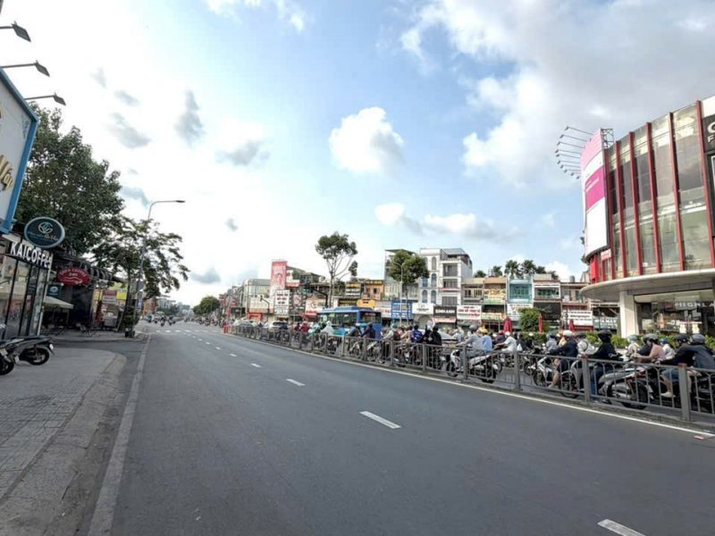 giam-1-ty-mat-tien-khu-vip-sieu-dep-nguyen-oanh-phan-van-tri-khu-kinh