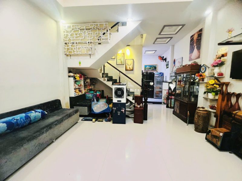 nha-xinh-tam-binh-53m2-ngang-4-7m-nhinh-4-ty-duong-xe-tai-oto-do-cua