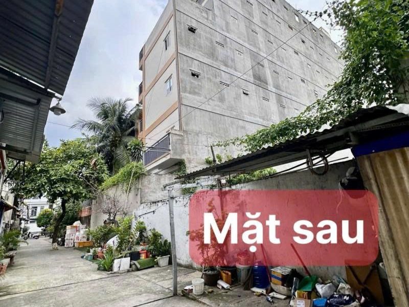 ban-dat-2-mat-tien-truong-chinh-doi-dien-kcn-tan-binh-6x42m-gpxd-8-tang-