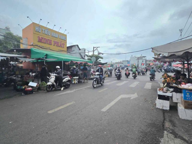 ban-nha-mat-pho-duong-ba-dinh-quan-8-giap-q5-42m-mat-tien-kinh-doanh-via
