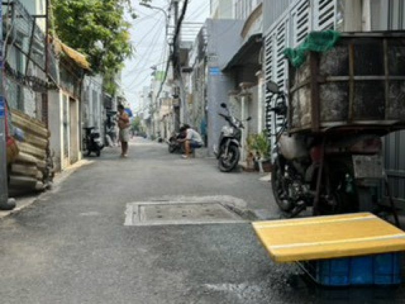 nha-1-lau-cung-cap-duong-o-to-thong-ngay-tan-chanh-hiep-18-gan-to-ky