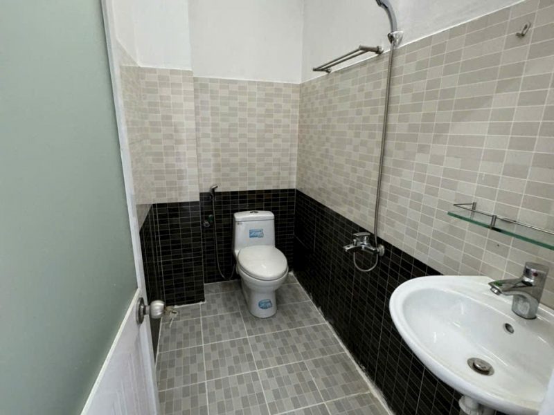 nha-hem-huong-lo-2-binh-hung-hoa-a-dt-50m2-2-lau-3pn-3wc-san-thuong-gia-5-ty-65