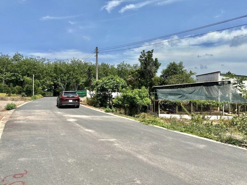ban-re-5-mieng-25x25-625m2-gia-260trieu-tho-cu-so-hong-rieng-sat-kcn