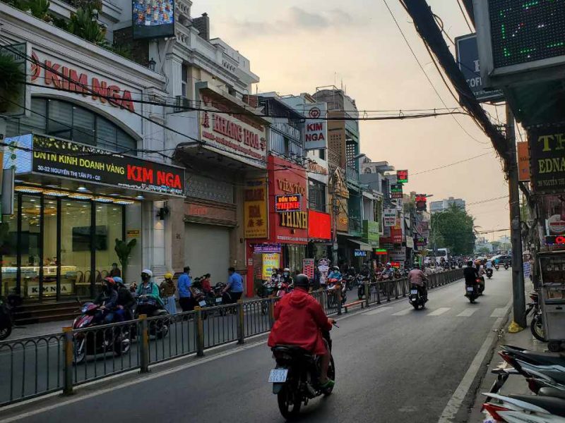 can-ban-nha-mat-tien-nguyen-thi-tan-phuong-2-quan-8-ngay-cau-chu-y-vi-tri-dep