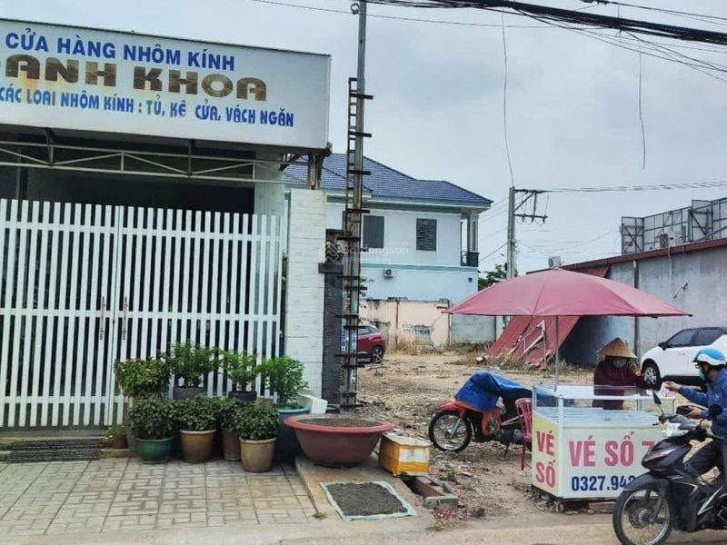 hiem-dat-doi-dien-vincom-cat-lo-lo-biet-thu-261m2-sat-lang-dai-hoc-long-thanh