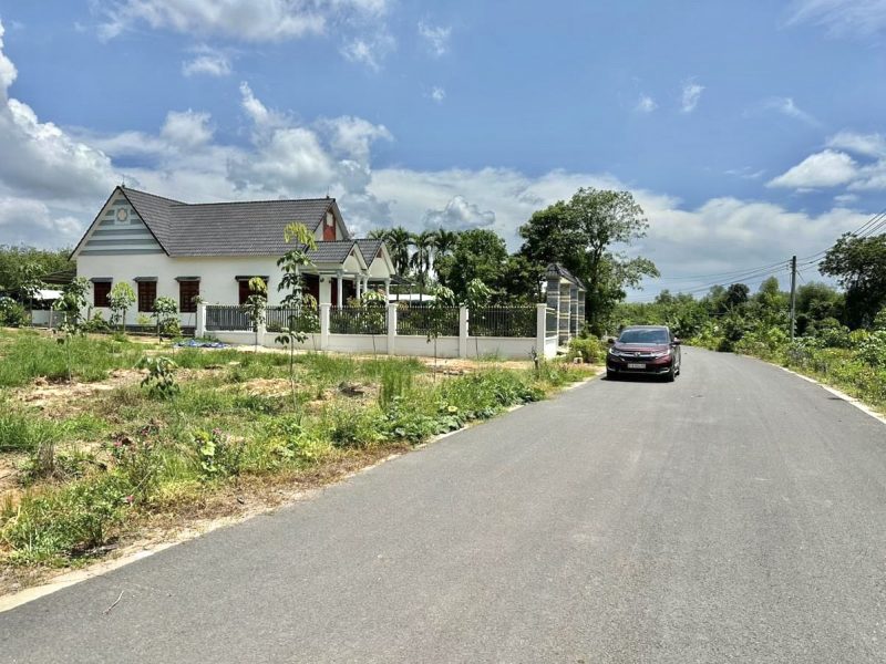 ban-re-5-mieng-25x25-625m2-gia-260trieu-tho-cu-so-hong-rieng-sat-kcn