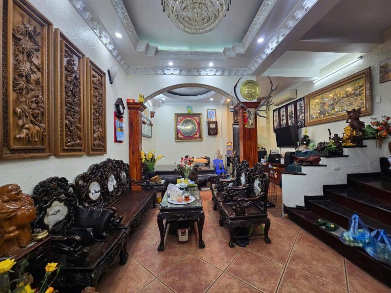 sieu-hiem-dai-la-ban-70m-tang-nha-gan-pho-hai-ba-trung