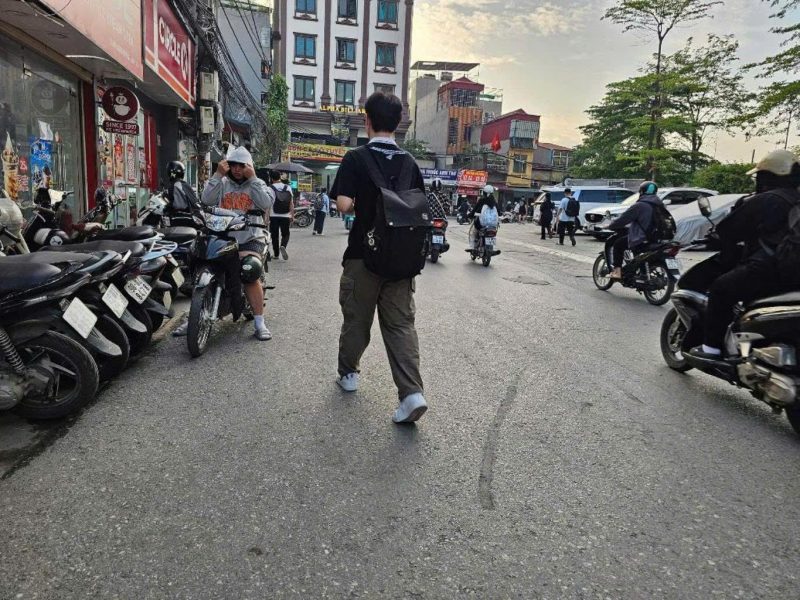 ban-131m-vinh-tuy-tang-nha-2-xe-congtaner-tranh-kinh-doanh-ngay-dem-hai-ba-trung