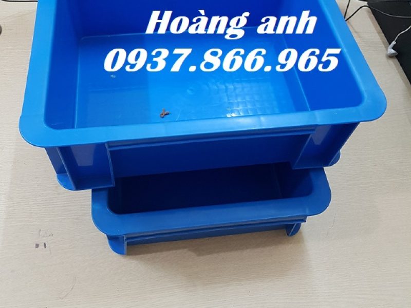 thu-ng-du-ng-kim-khi-tie-n-du-ng-thu-ng-nhu-a-nguyen-sinh