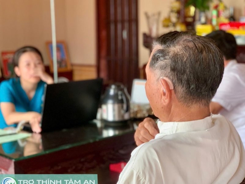 signia-prompt-may-tro-thinh-khuech-dai-giong-noi-loai-bo-on-vuot-troi-