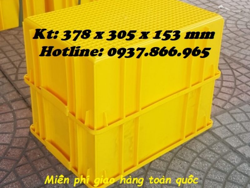 thu-ng-nhu-a-co-na-p-khay-nhu-a-ho-p-co-khi-khay-cao-ca-p-thu-ng-b3