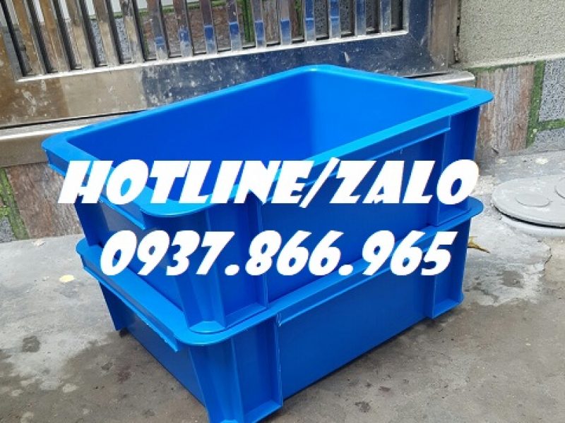 thung-phan-loai-khay-co-khi-nho-tai-cua-hang-kim-khi-khay-nhua-co-nap-khay-con