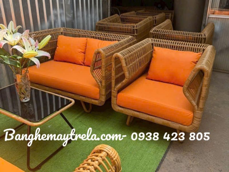 ban-ghe-sofa-to-yen-nhua-gia-may