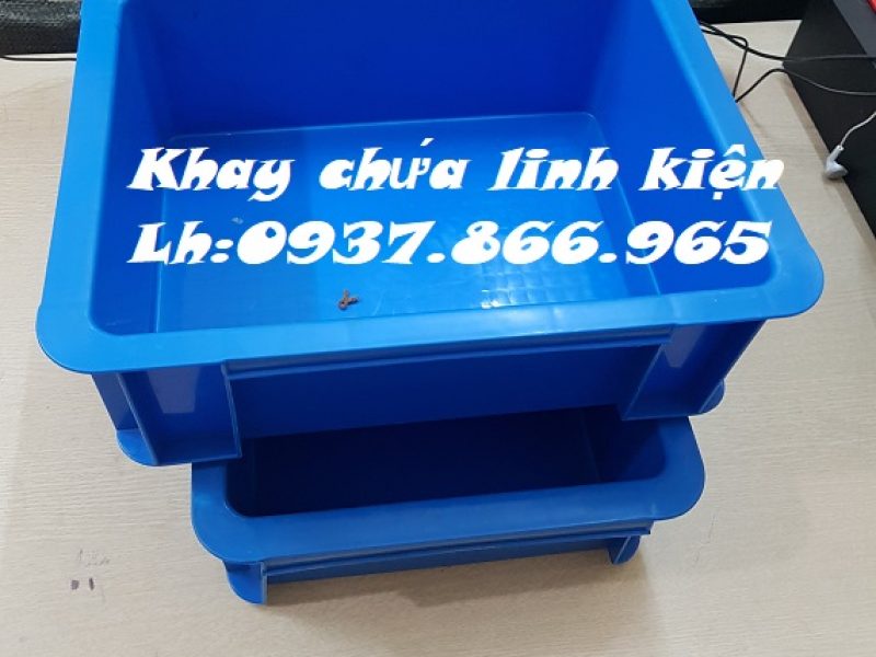 khay-nhu-a-du-ng-chip-trong-day-chuye-n-khay-du-ng-phu-kie-n-may-ma-c-khay-nh