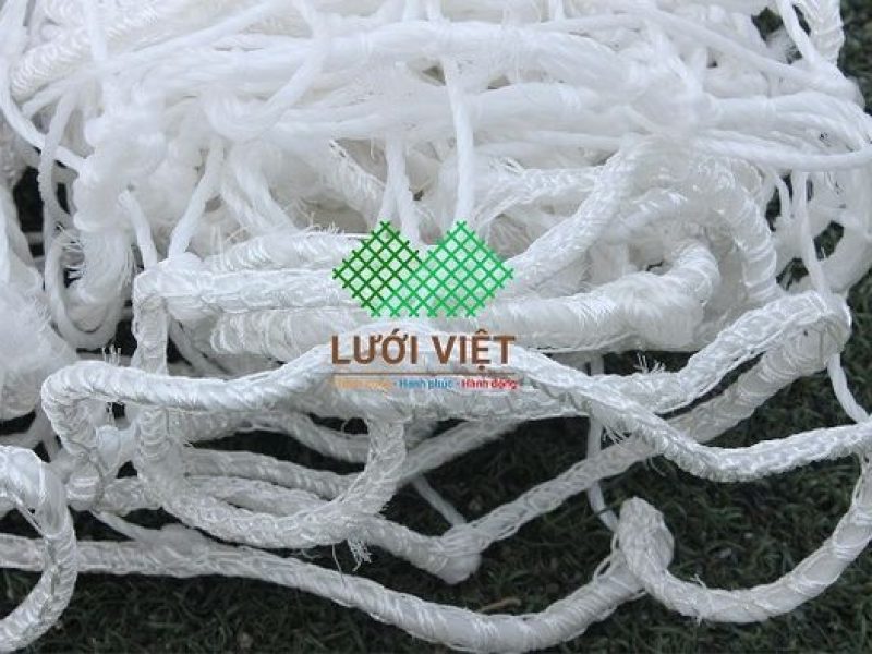 luoi-khung-thanh-san-bong-gia-sieu-uu-dai