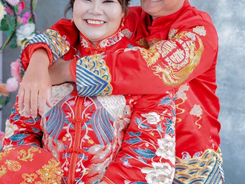 hy-phuc-ao-khoa-trang-phuc-cuoi-truyen-thong-cua-nguoi-trung-hoa-