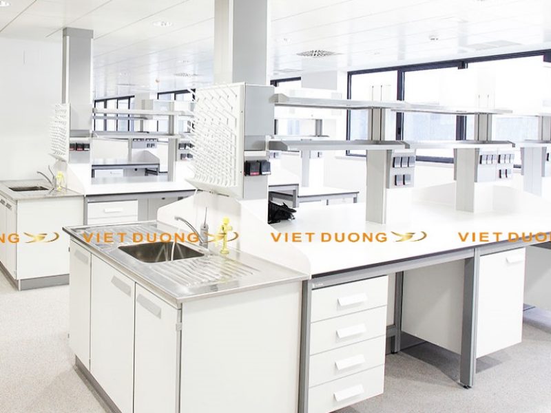 ban-thi-nghiem-trung-tam-central-lab-bench-central-lab-table-phong-lab
