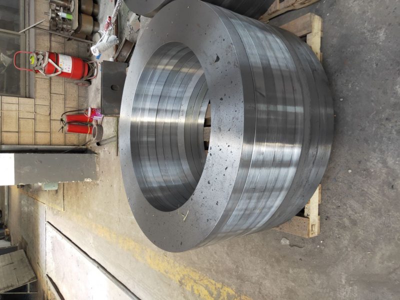 thep-ren-tron-h13-unico-steel