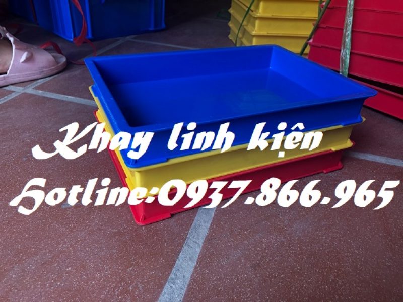 khay-chia-linh-kie-n-trong-nha-ma-y-khay-phu-kie-n-khay-du-ng-o-c-trong-day