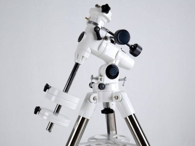 chan-kinh-thien-van-skywatcher-eq3-d-ong-thep