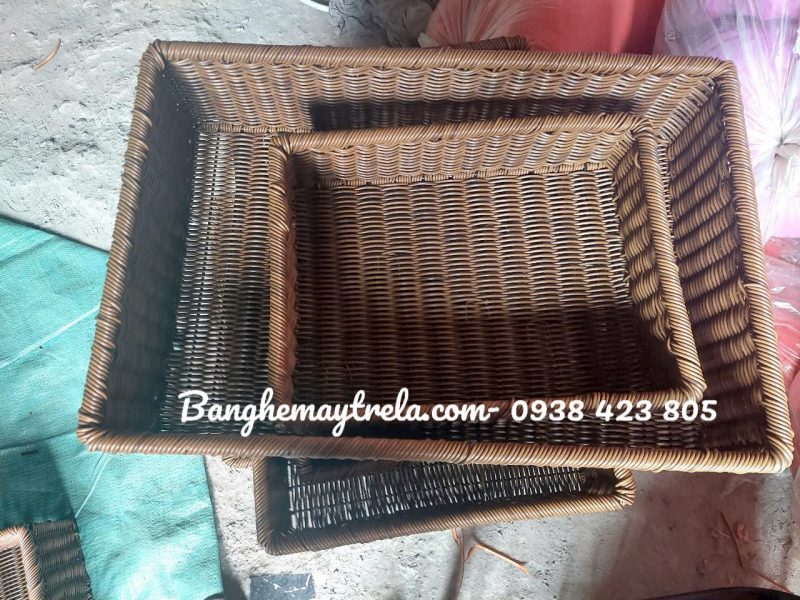 khay-may-nhua-de-do-hinh-chu-nhat