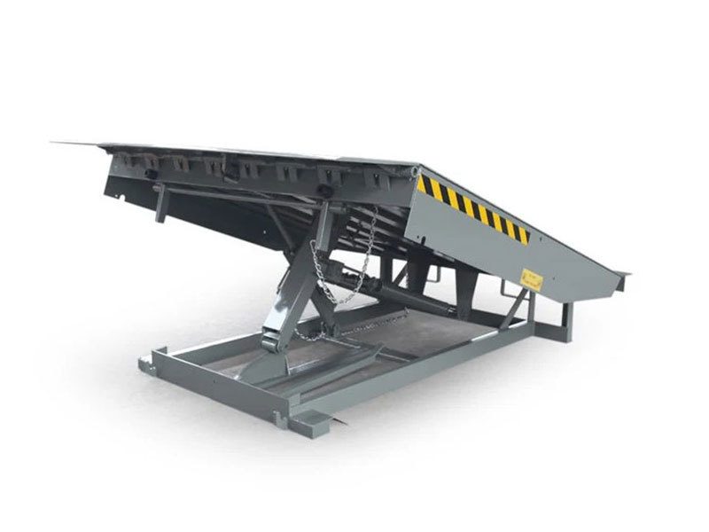 bao-gia-dock-leveler-2026-gia-san-nang-tu-dong-dock-leveler