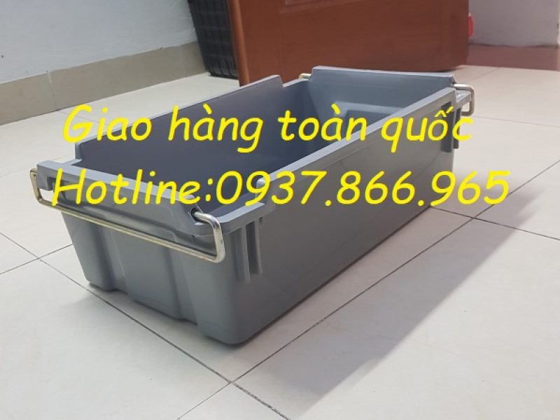tai-long-bien-ban-thung-dac-co-quai-sat-thung-nhua-dac-khay-co-khi