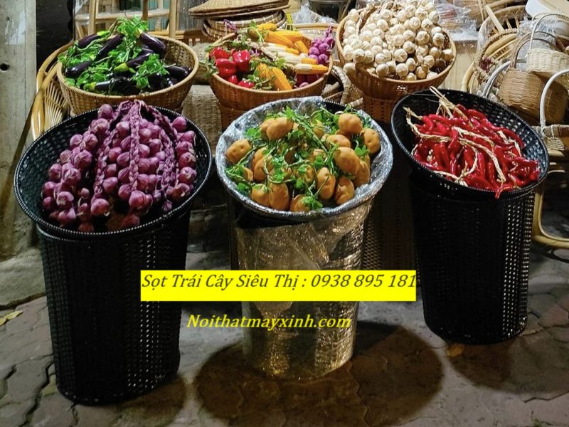 gio-may-trung-bay-trai-cay-trong-sieu-thi-lotte-mart