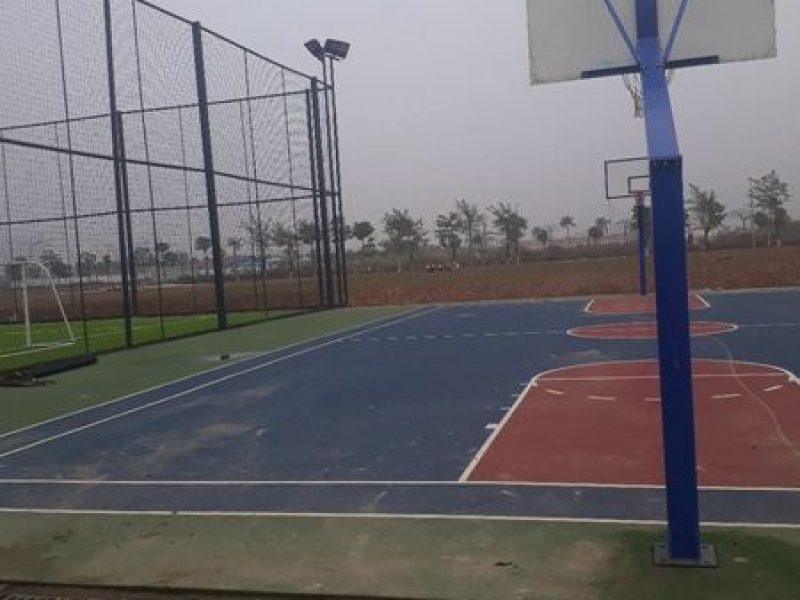 thi-cong-san-the-thao-bong-da-tennis-bong-ro-bong-chuyen-san-cau-long
