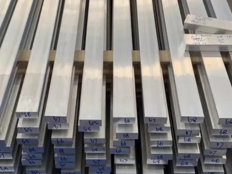 so-sanh-nhanh-inox-201-va-304-dau-la-thu-ta-can-