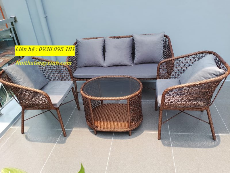 sofa-may-nhua-ngoai-troi-san-vuon-gia-re