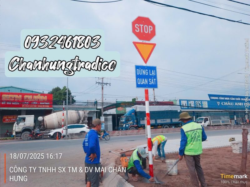 bien-bao-cong-truong-dang-thi-cong-2025-dam-bao-an-toan-giao-thong