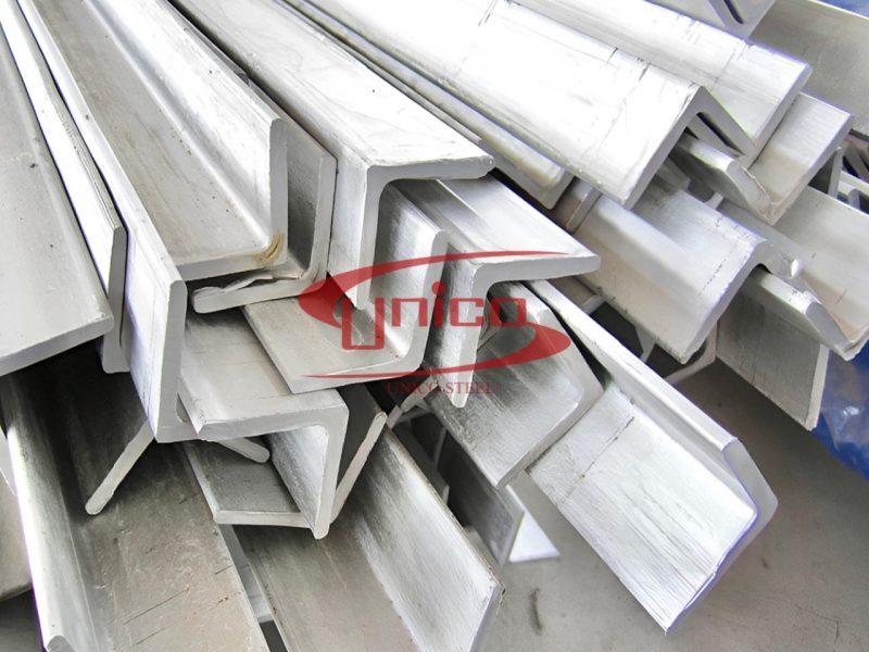 ung-dung-thuc-te-cua-inox-hinh-v-duc-304