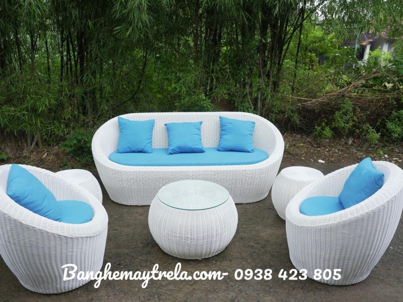 ban-ghe-sofa-so-nhua-gia-re