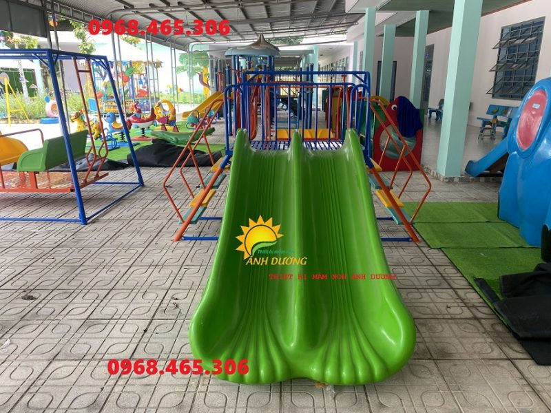 cau-truot-sat-tre-em-ngoai-troi-cau-truot-mam-non-chat-luong-cao