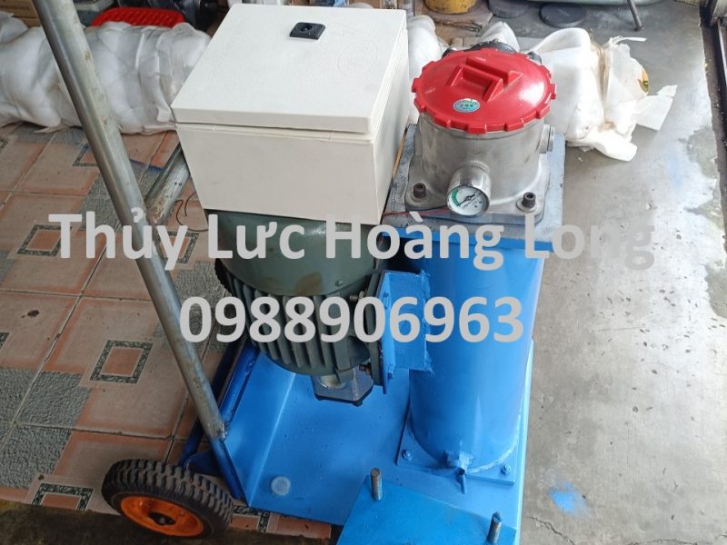bo-loc-dau-thuy-luc-xe-loc-dau-thuy-luc