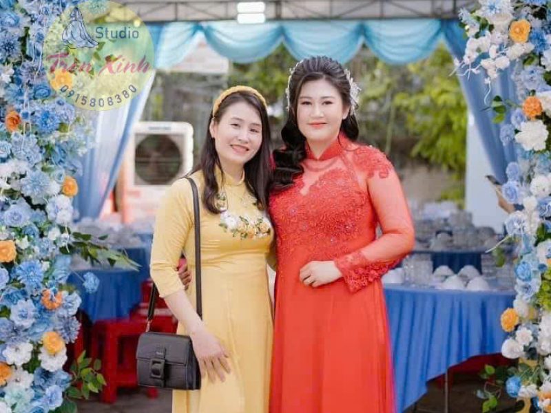 ao-dai-cuoi-dau-re-plussize-tu-tin-rang-ngoi-trong-ngay-trong-dai