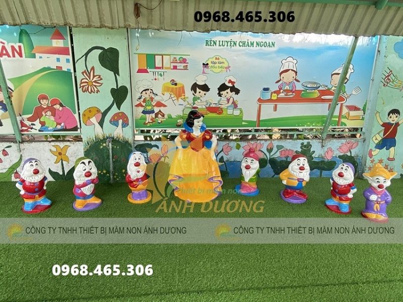 tuong-thach-sanh-chu-be-cuoi-trau-bang-nhua-composite