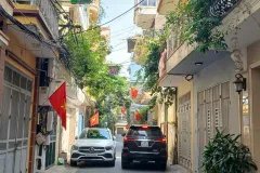Bán đất 70m2 có nhà 3; tầng tại Quận Hai Bà Trưng