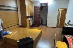 Giảm gần nửa tỷ cần bán nhà giáp nhị 5 tầng long lanh VF3 đỗ cửa hoàng mai