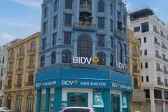 Bán Tòa Nhà VP Mặt Phố Nguyễn Văn Cừ, Long Biên  160m2 MT9m 10 Tầng 3 Thoáng
