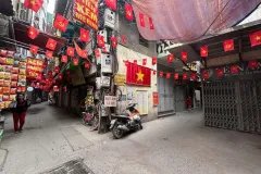 3.9  TỶ - HÀNG NHỎ HIẾM CÓ KHÓ TÌM-SỔ ĐỎ HOA HẬU , MẶT TIỀN 4M- CHỈ 2NGOẶT RA