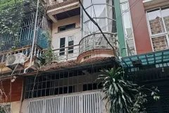 NHÀ ĐẸP - GIÁ TỐT CHÍNH CHỦ Bán nhà mặt phố Lê Hữu Trác , Phường Phúc La,hưởng