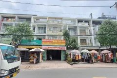 BÁN NHÀ GÓC 2 MT ĐƯỜNG NGUYỄN THỊ BÚP 18X25M