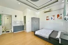 Studio mới toe chờ bóc seal - Siêu thoáng